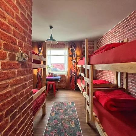 Lola Backpacker's Istanboel