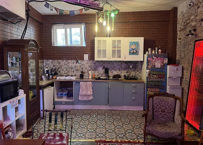 Hostel Lola Backpacker's *